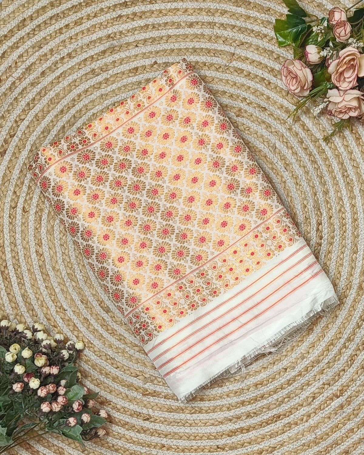 Semi paat mekhela sador - Pearl white