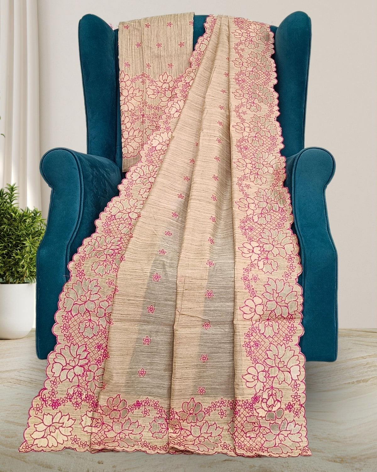 Semi ghisa aplic work mekhela sador