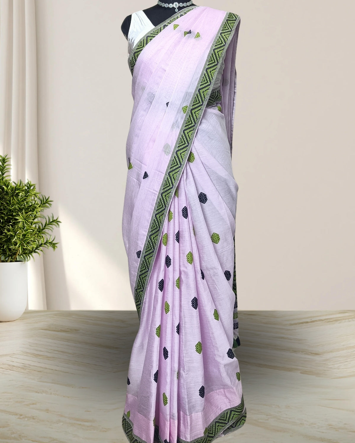 Pink kesapaat cotton saree with designer motifs - front