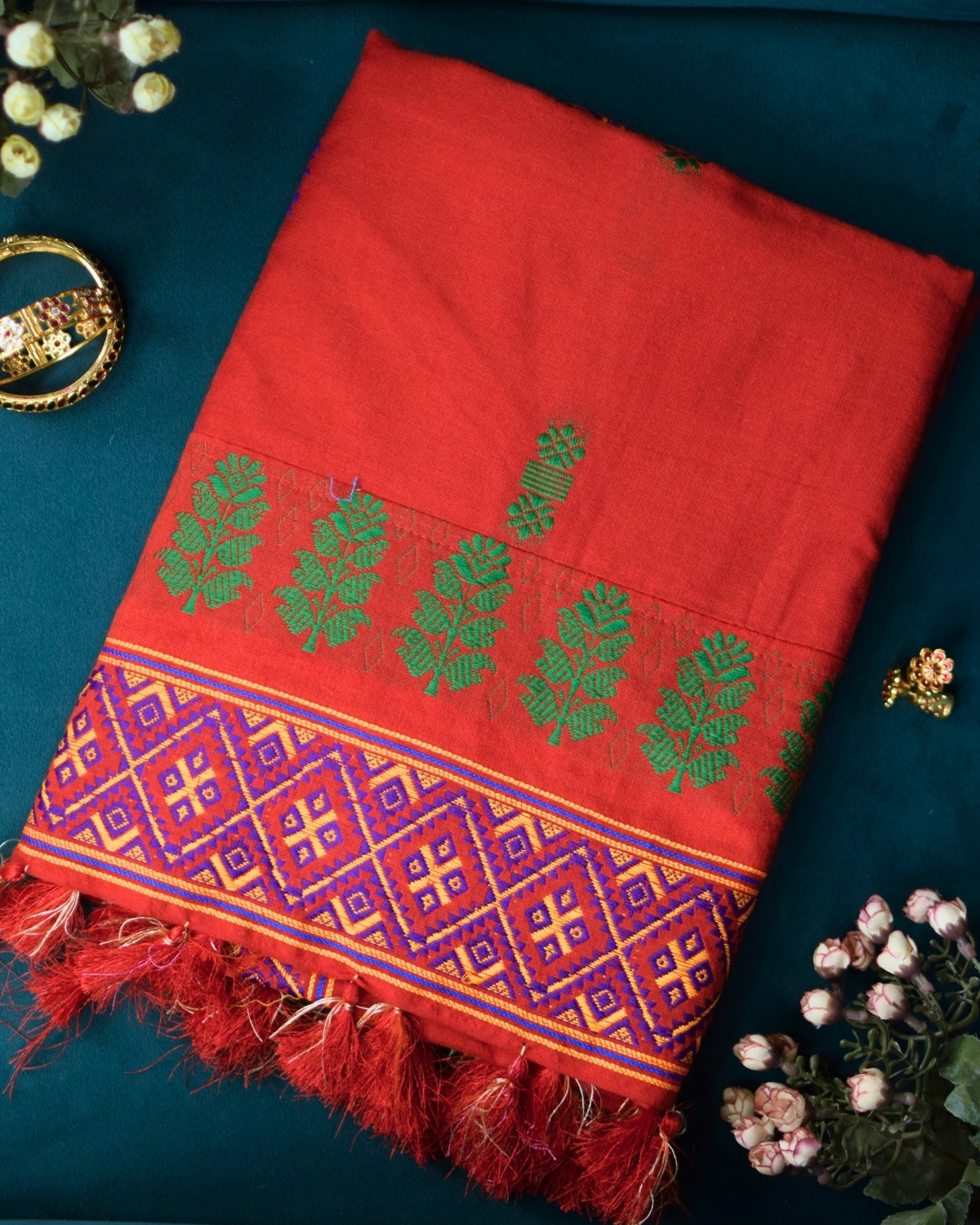 Karbi set - Red