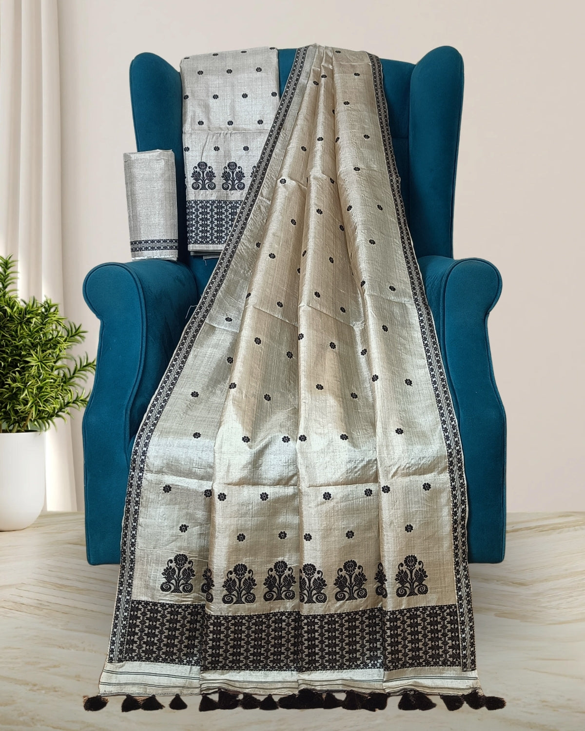 Tussar silk mekhela sador