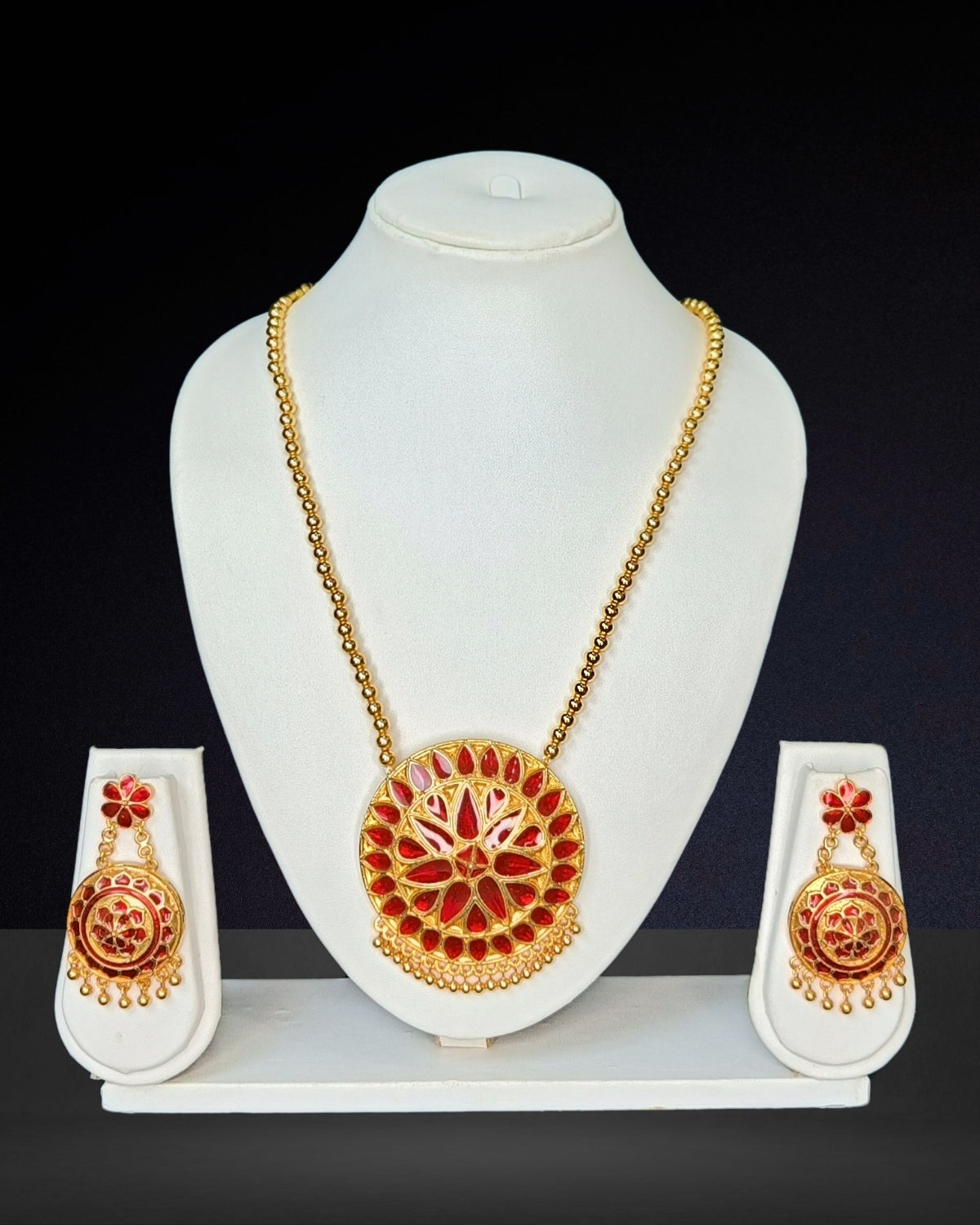 Red japi set
