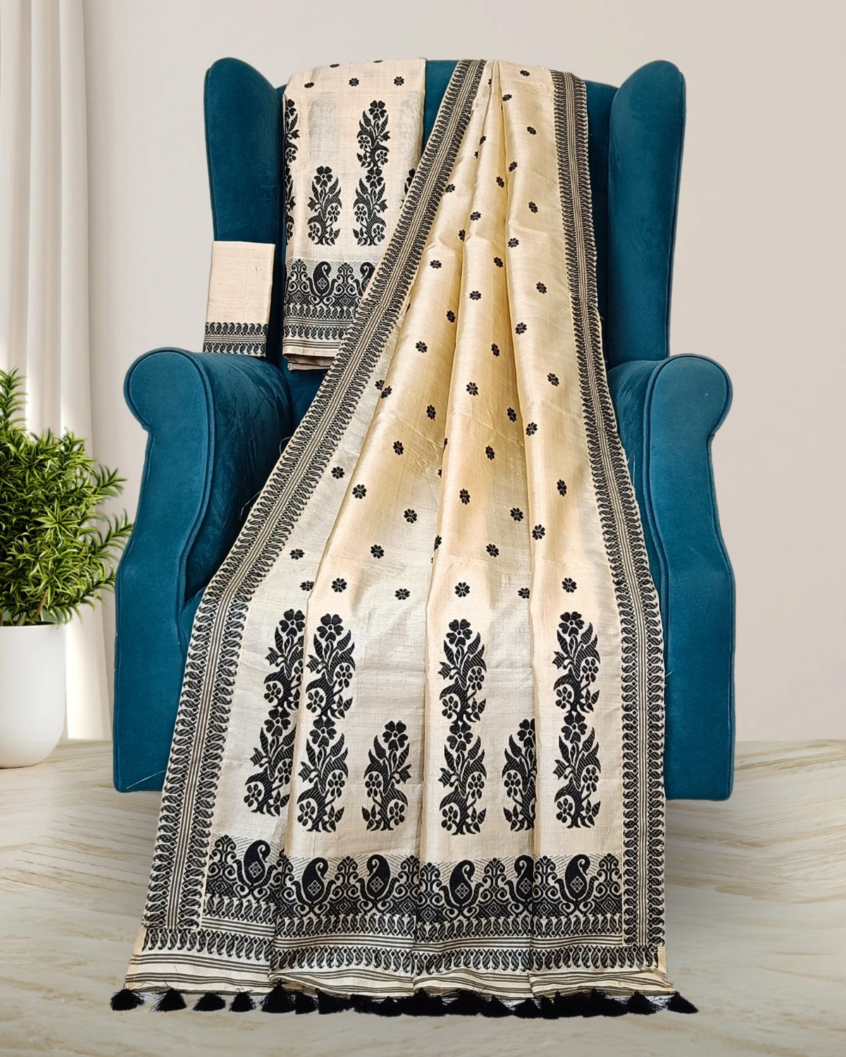 Tussar silk mekhela chadar