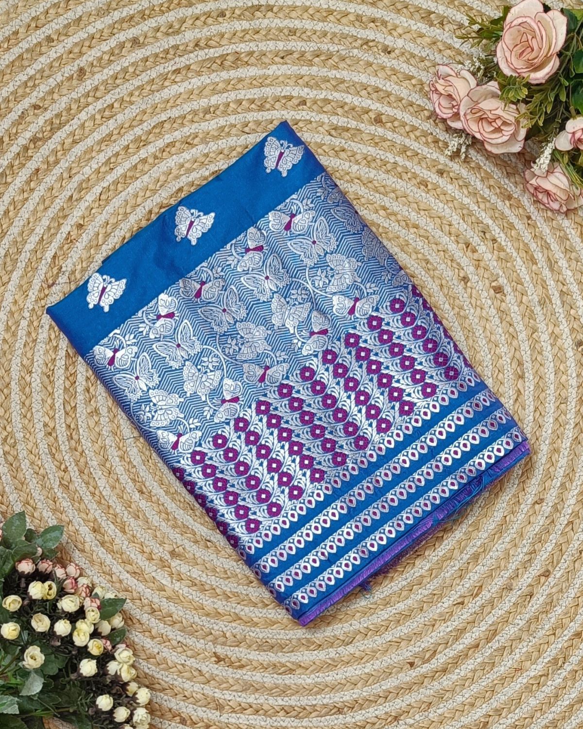 Semi paat mekhela sador - Butterfly design