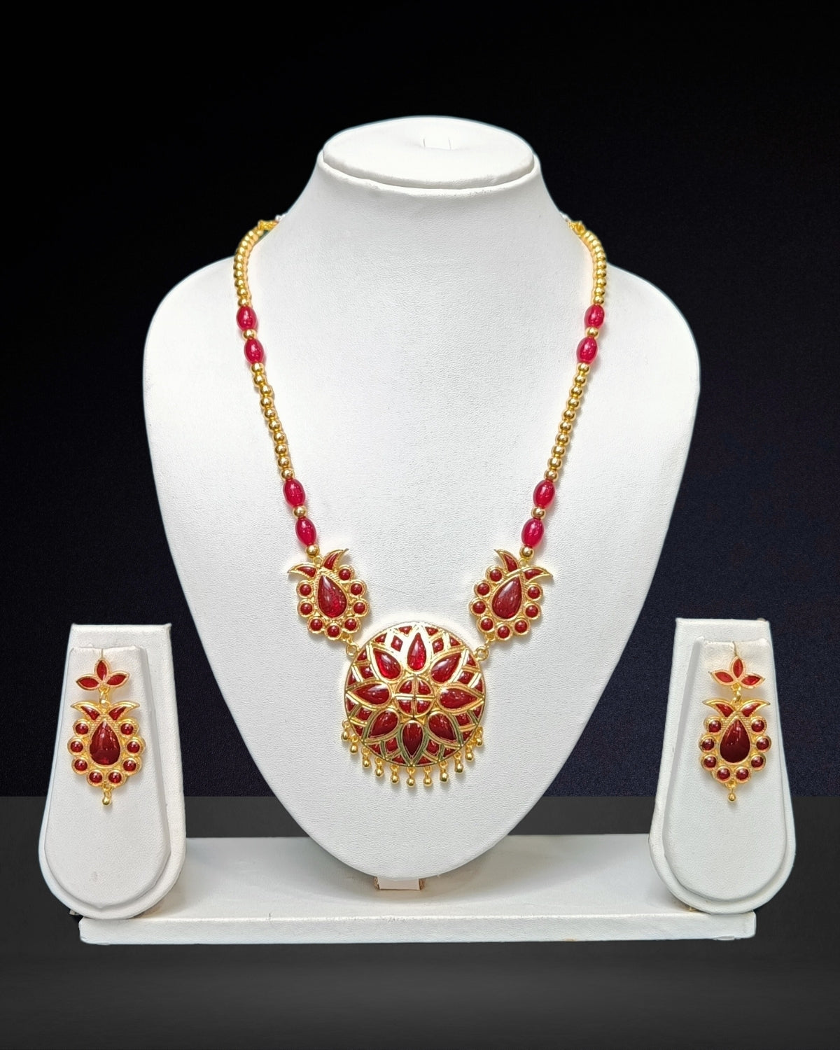 Red japi set