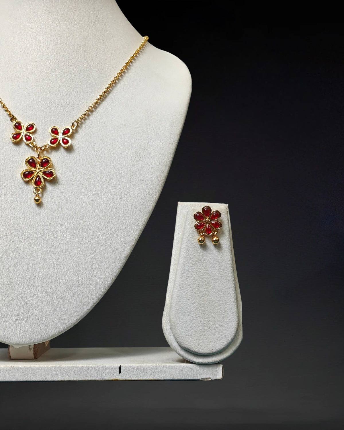 Flower design jewellery set