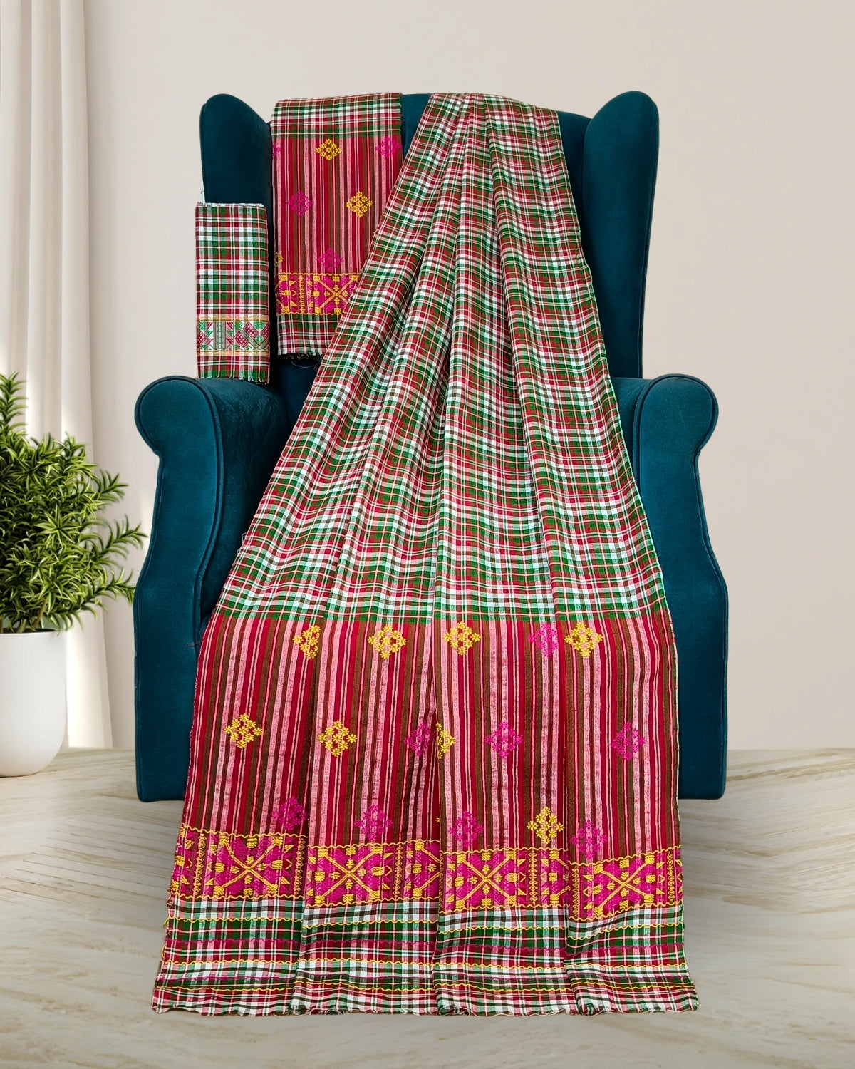 Pajok design Mising mekhela sador