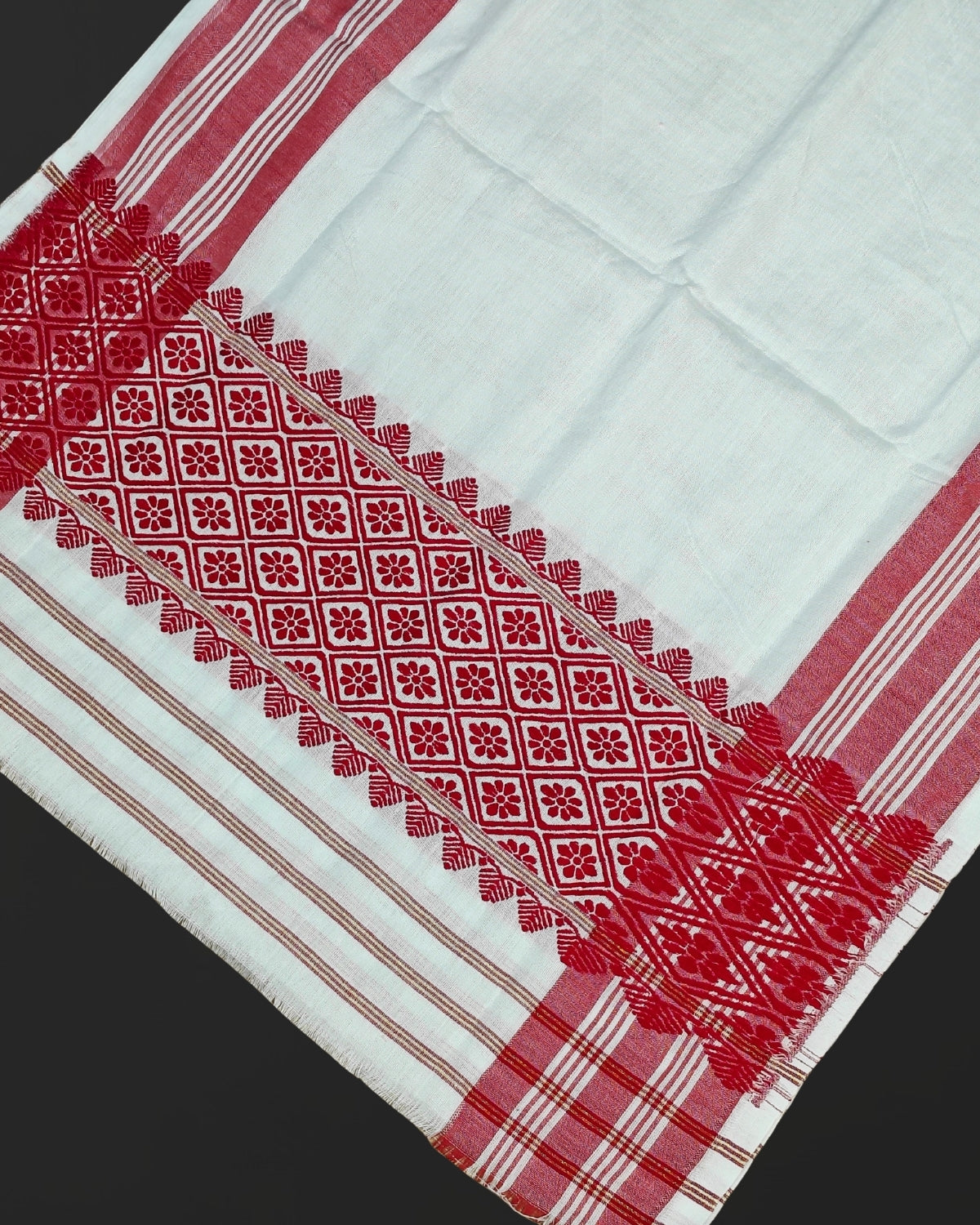 Assamese gamusa - cotton