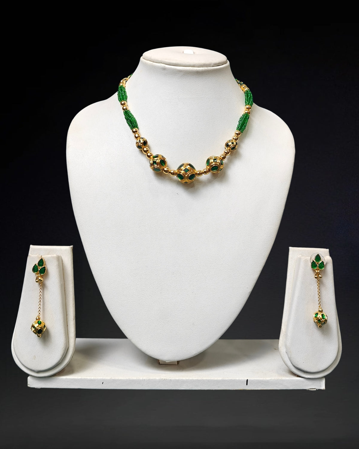 Moniball jewellery set