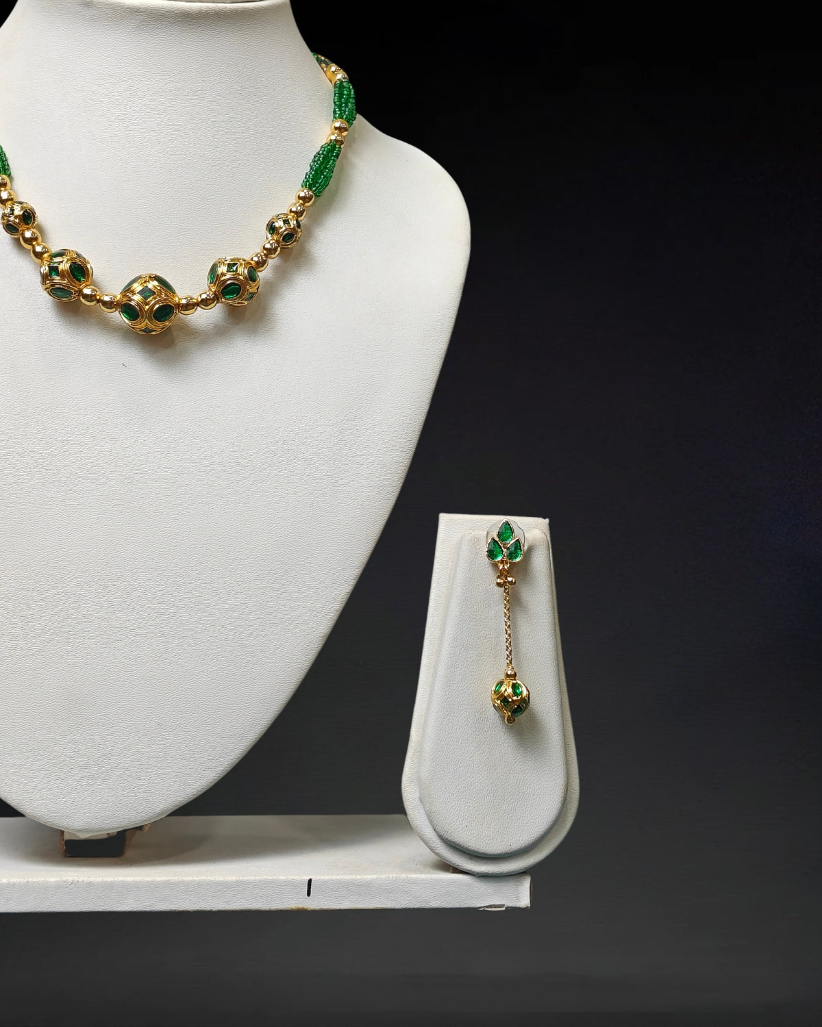 Moniball jewellery set