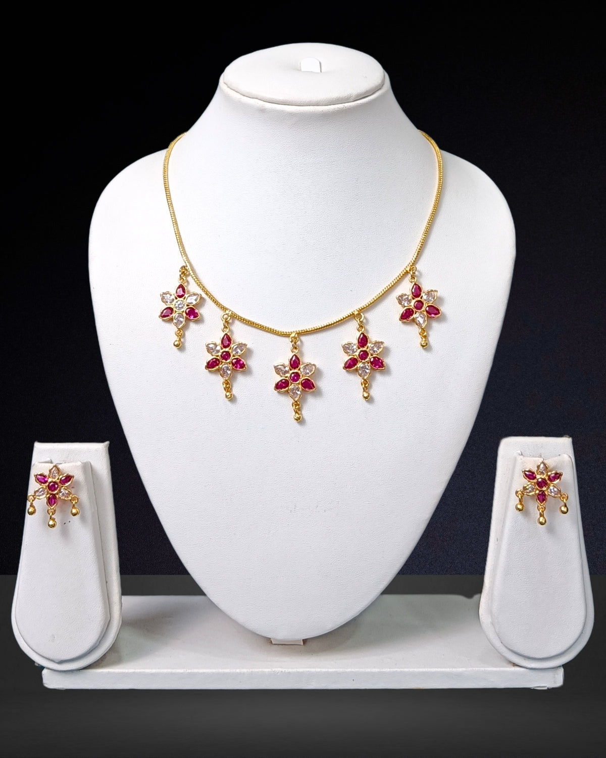 Pink & white stone set