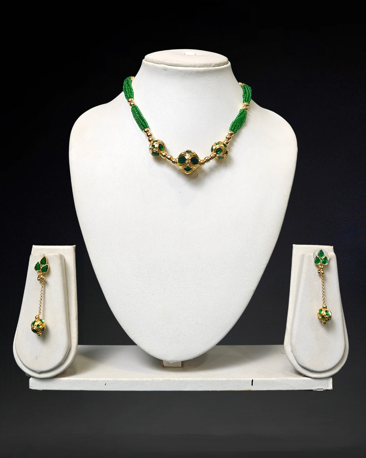 Moniball jewellery set