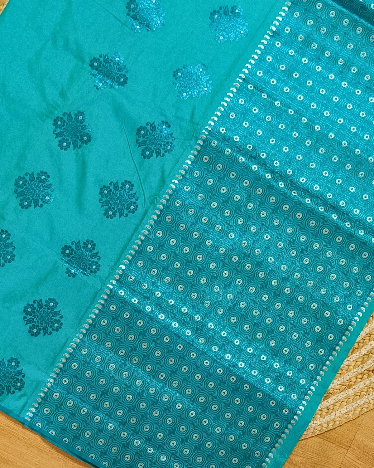 Semi paat mekhela sador - Aqua blue
