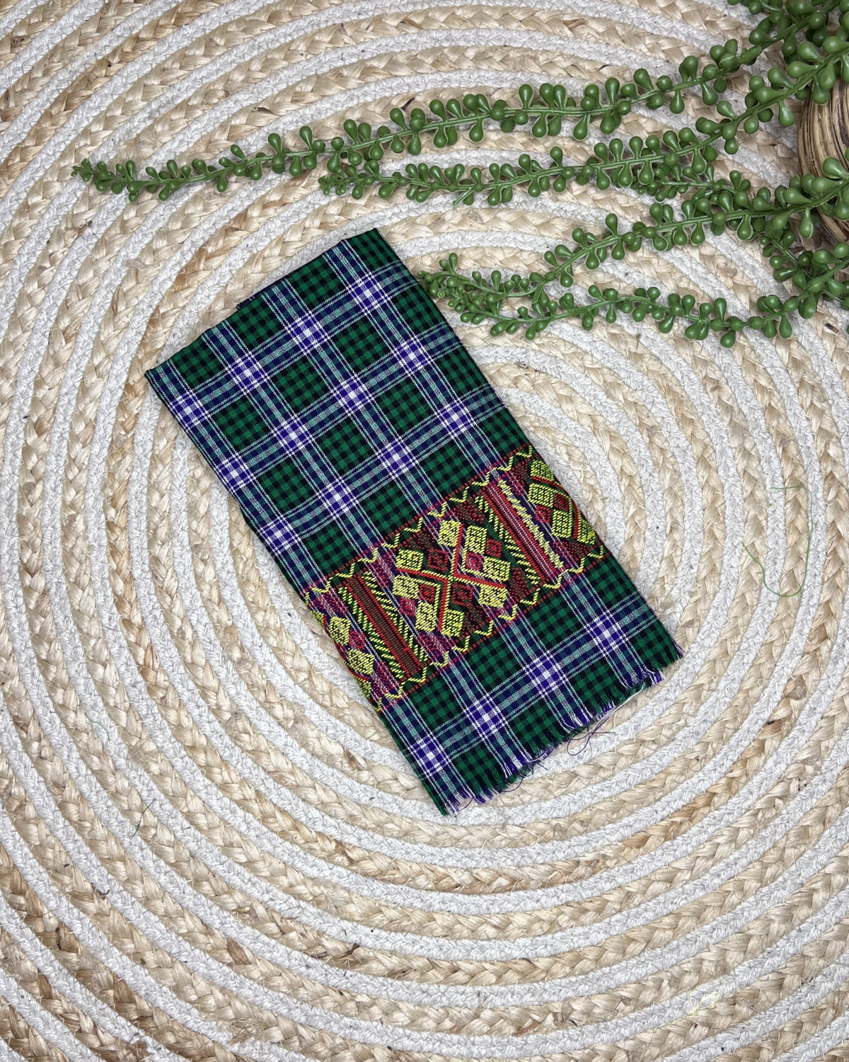 Pajok design Mising mekhela sador