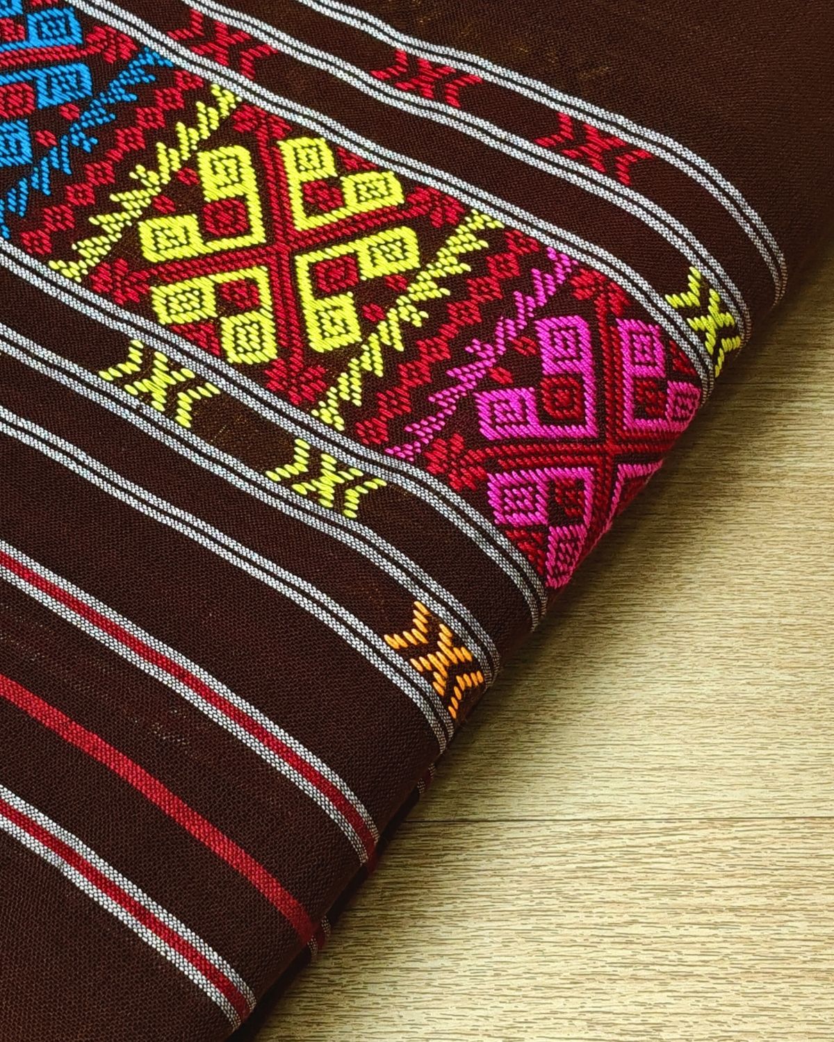 Gero design Mising mekhela sador - Brown