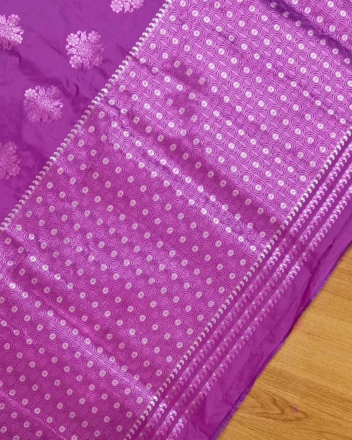 Semi paat mekhela sador - Orchid purple