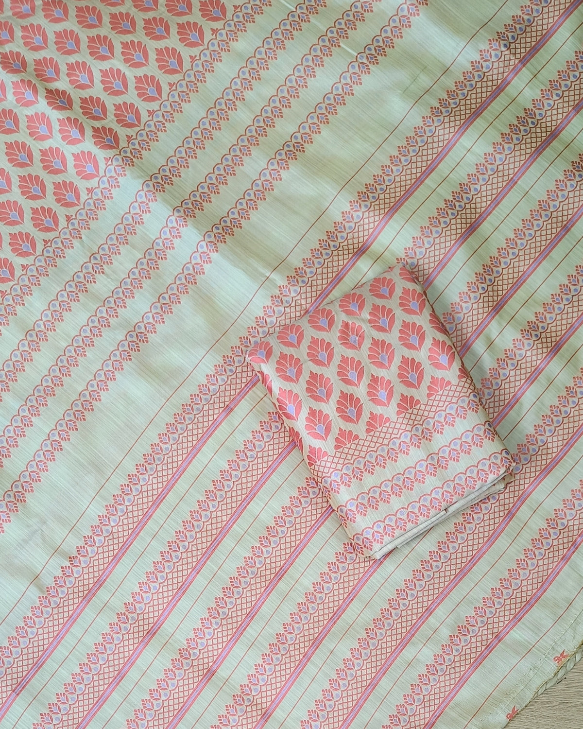 Mix paat mekhela sador