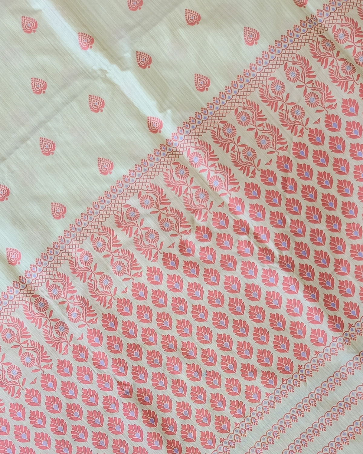 Mix paat mekhela sador