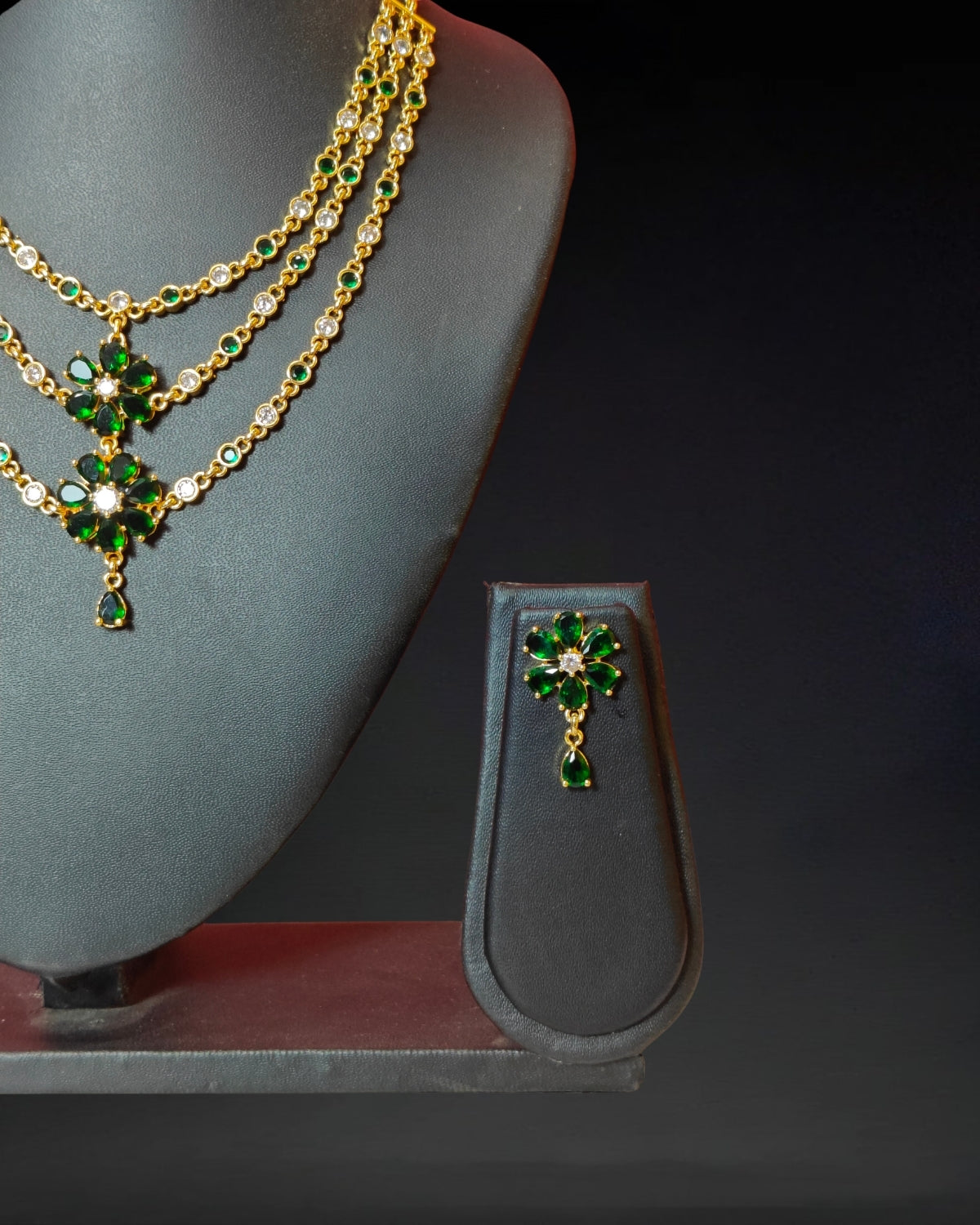 Flower design jewellery set