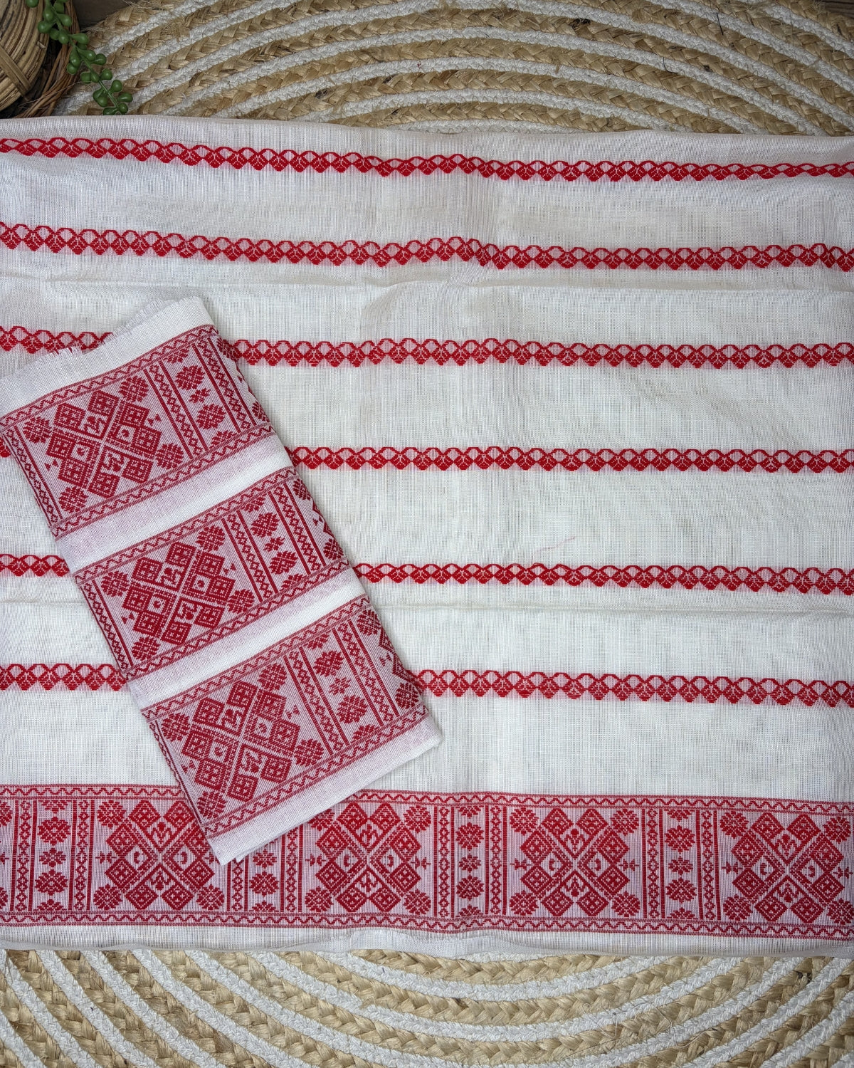 Semi nuni Mising mekhela sador- White