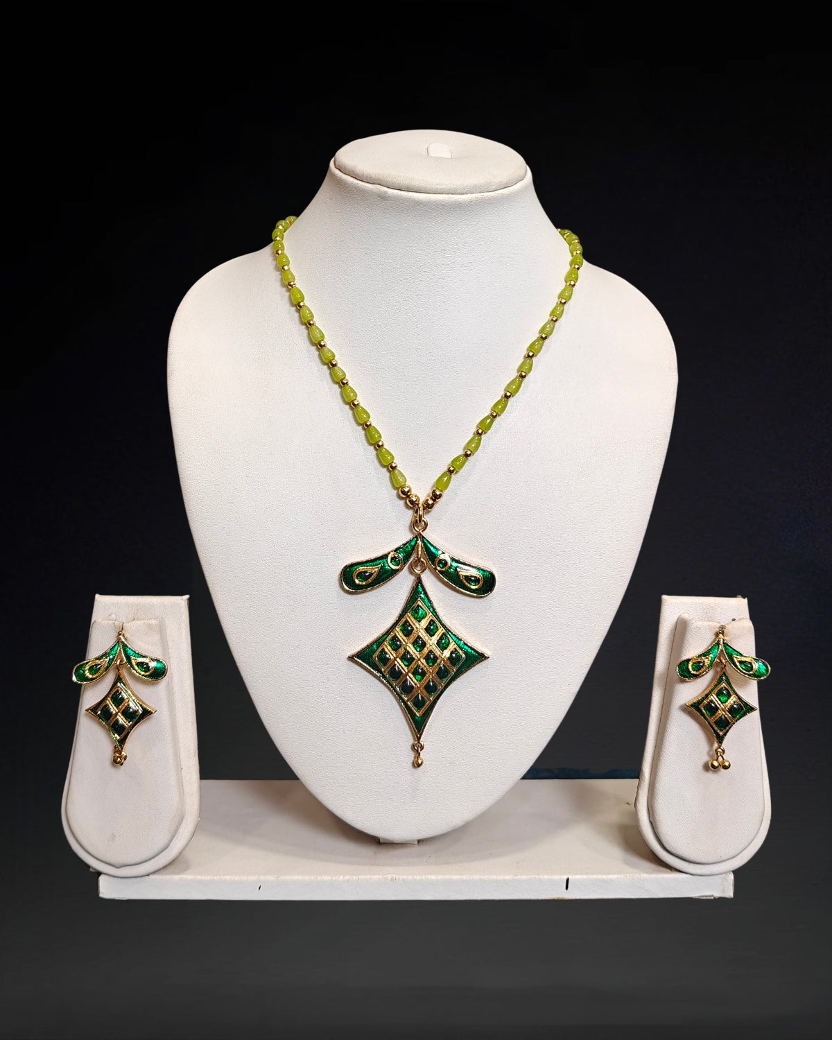 Barfi design jewellery set