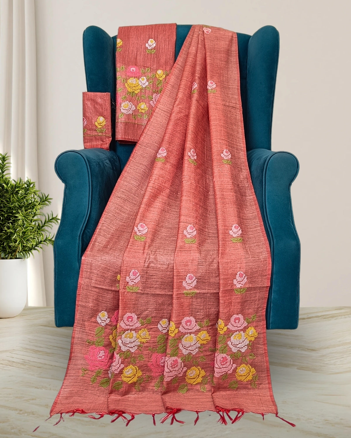 Semi ghisa Mekhela Chadar