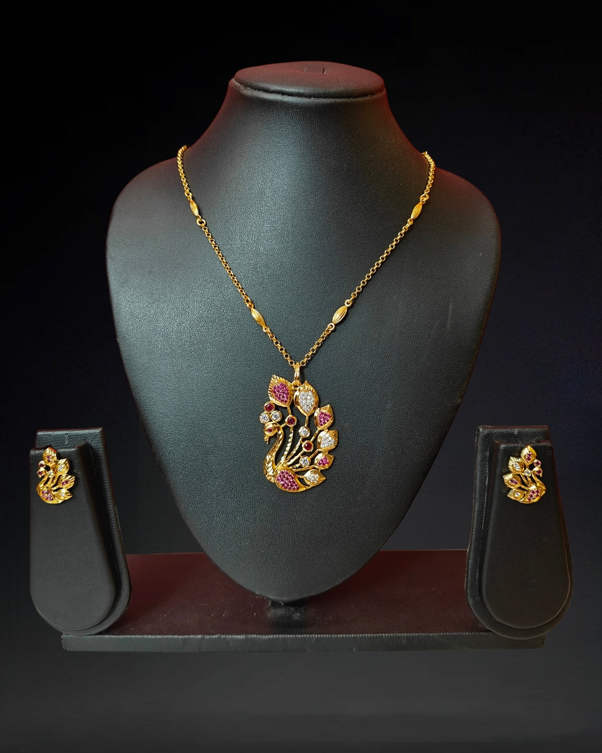 Stone mour jewellery set