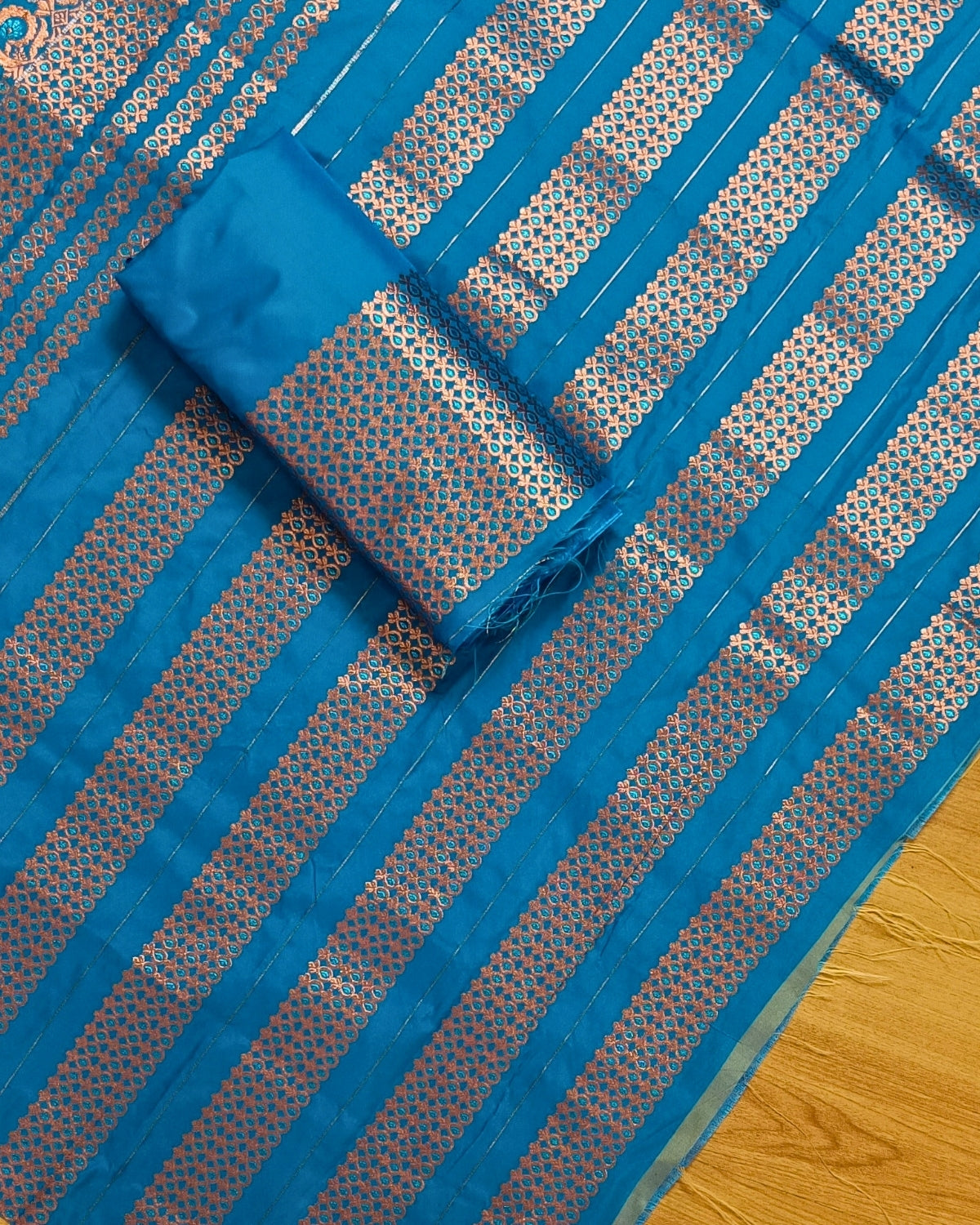Semi paat mekhela sador with copper guna work - Blue