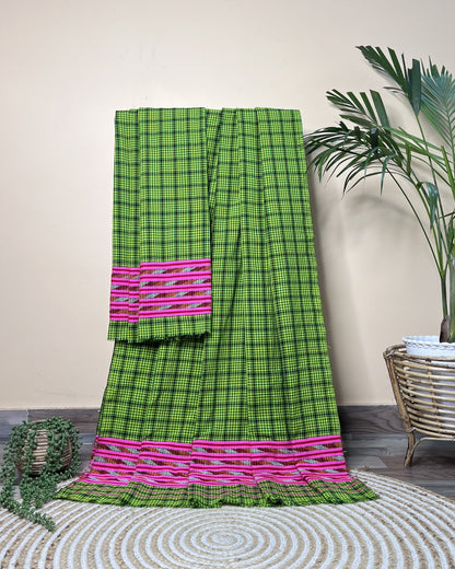 Pajok design mekhela sador