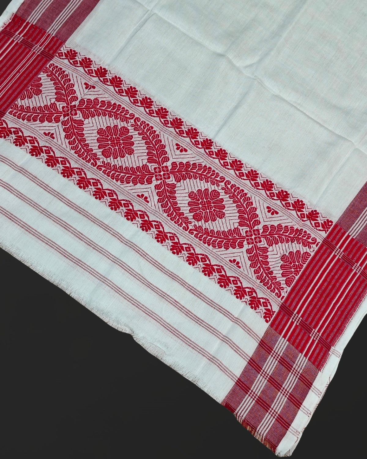 Assamese gamusa - Cotton