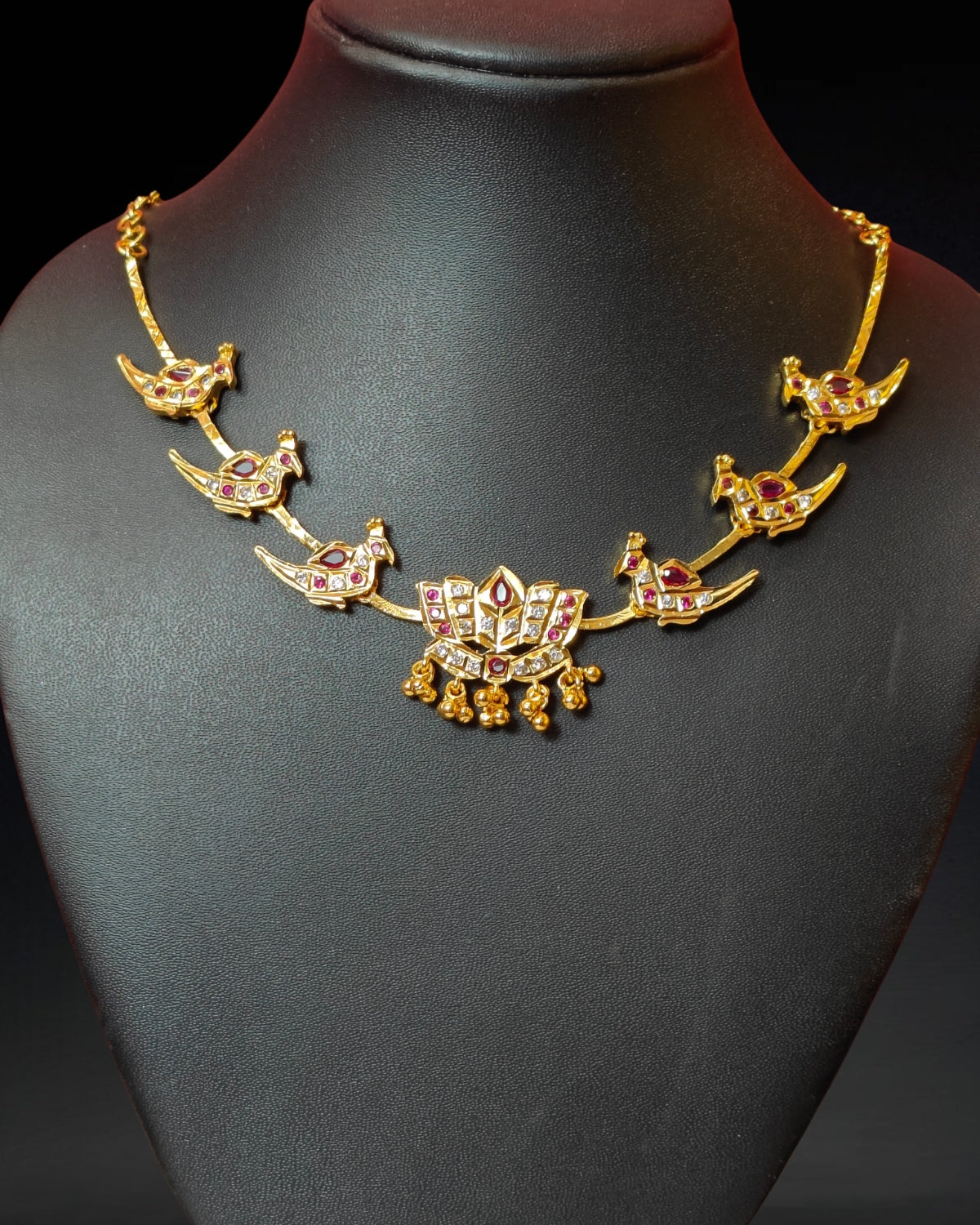 Stone lotus jewellery set
