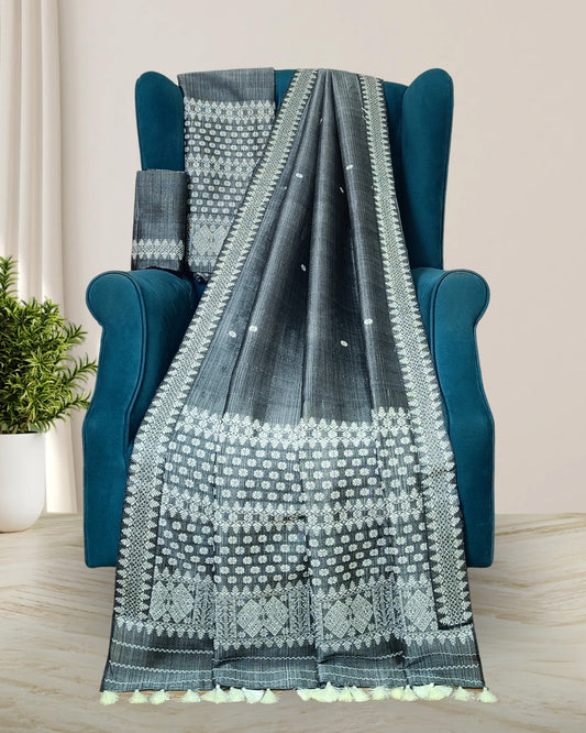 Semi nuni Mising mekhela sador - Eri silk work