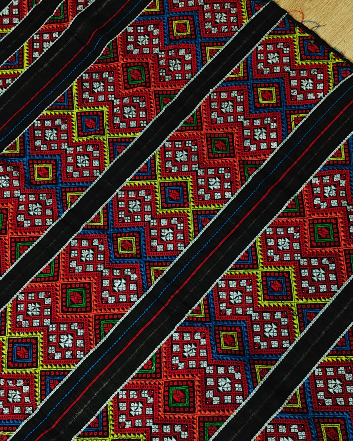 Mising design poti - Black