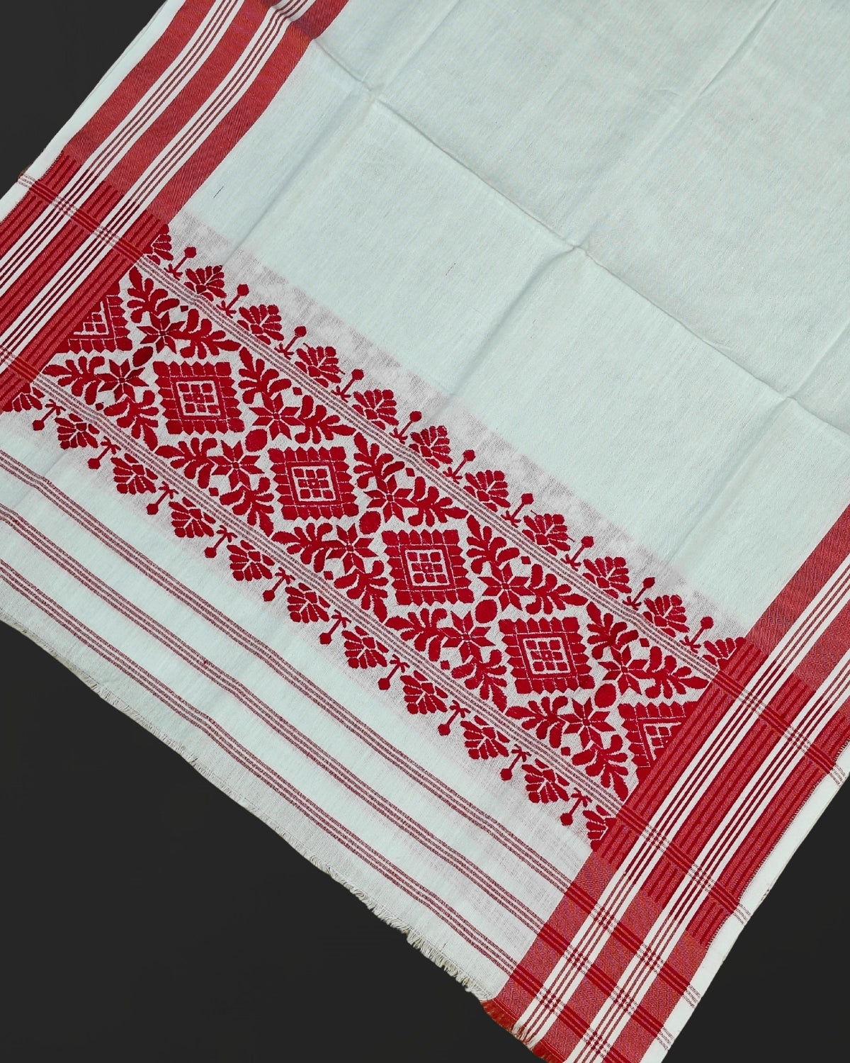 Assamese gamusa - Cotton