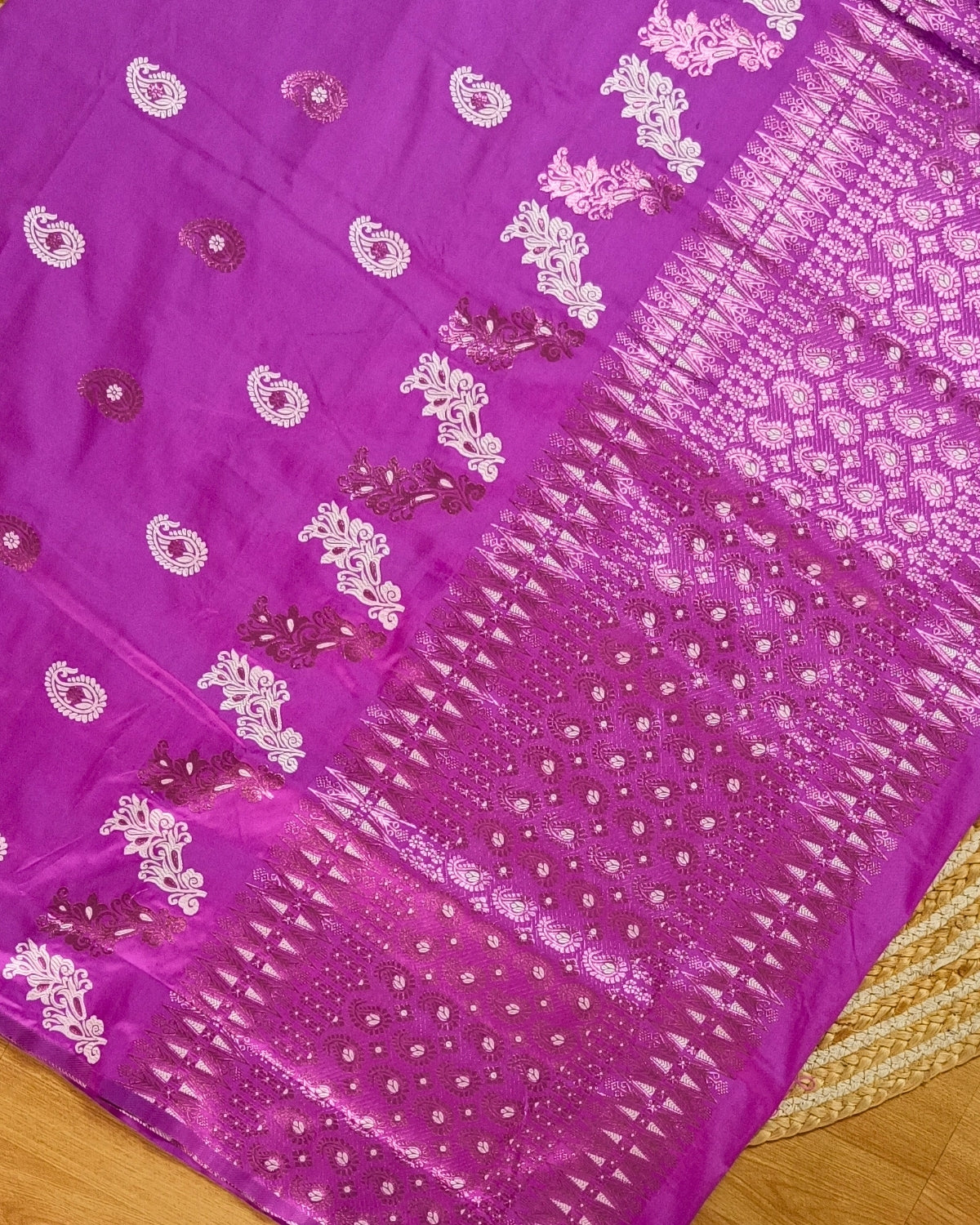 Semi paat mekhela sador - Lilac purple