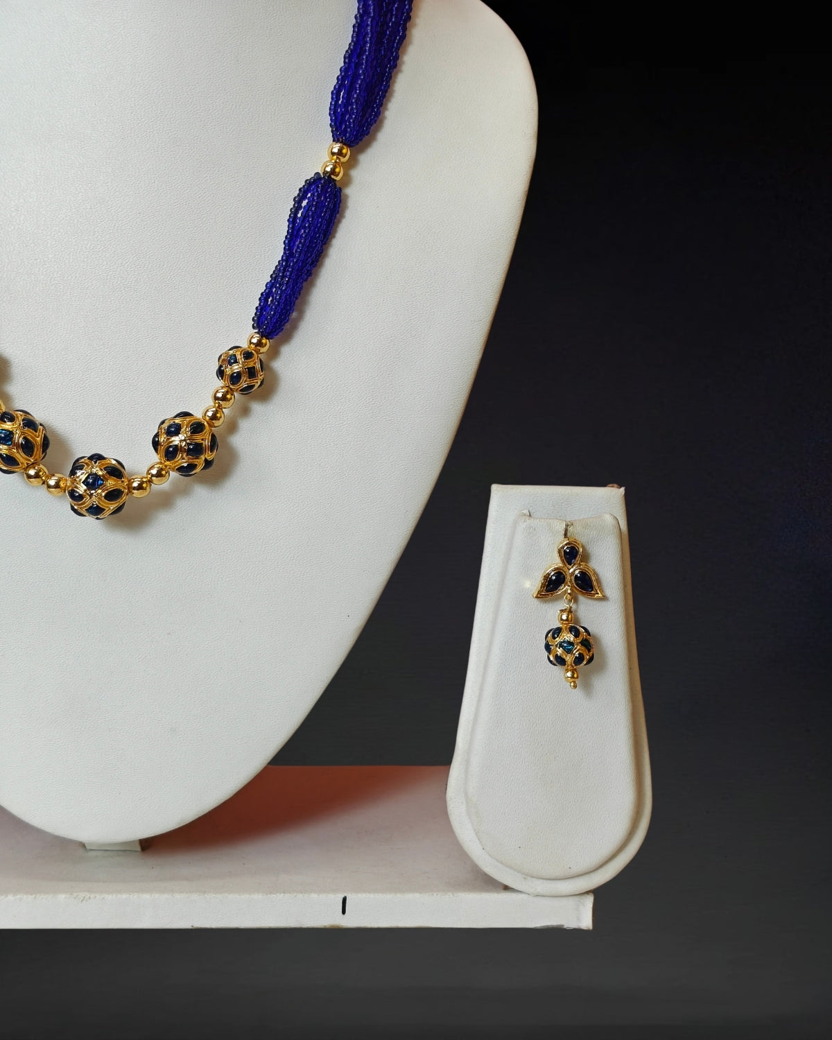 Moniball jewellery set