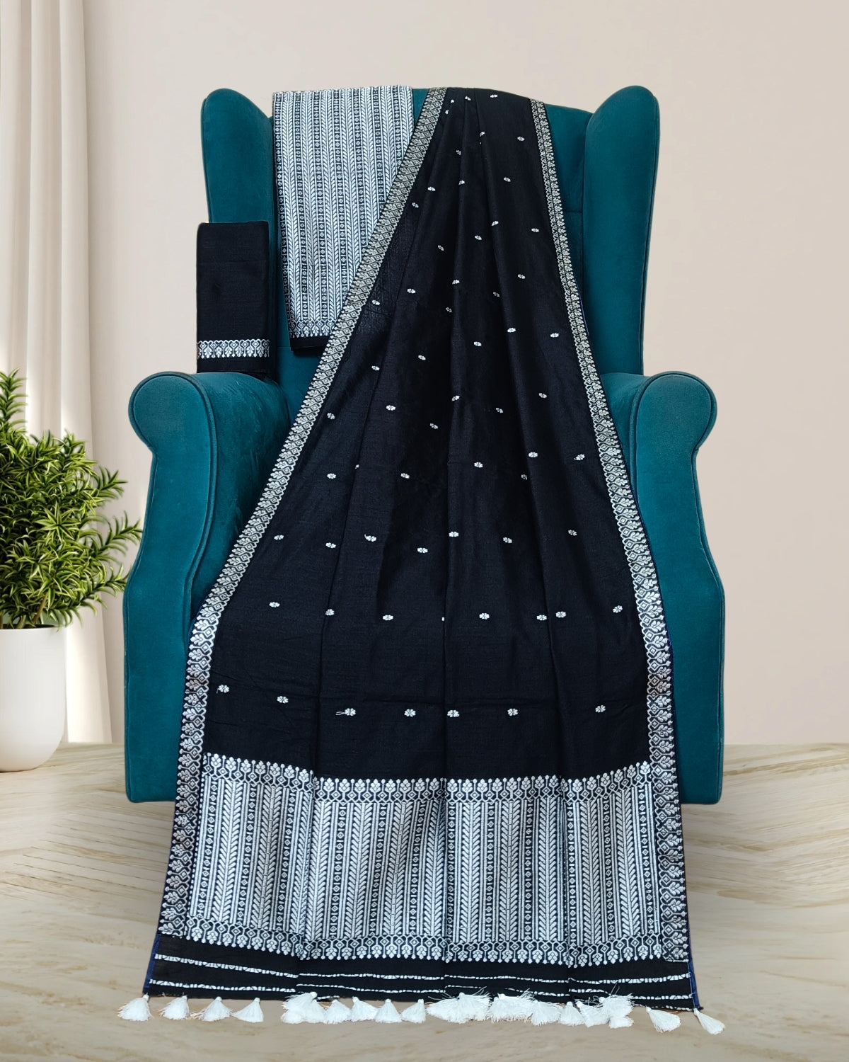 Staple cotton mekhela sador -Black