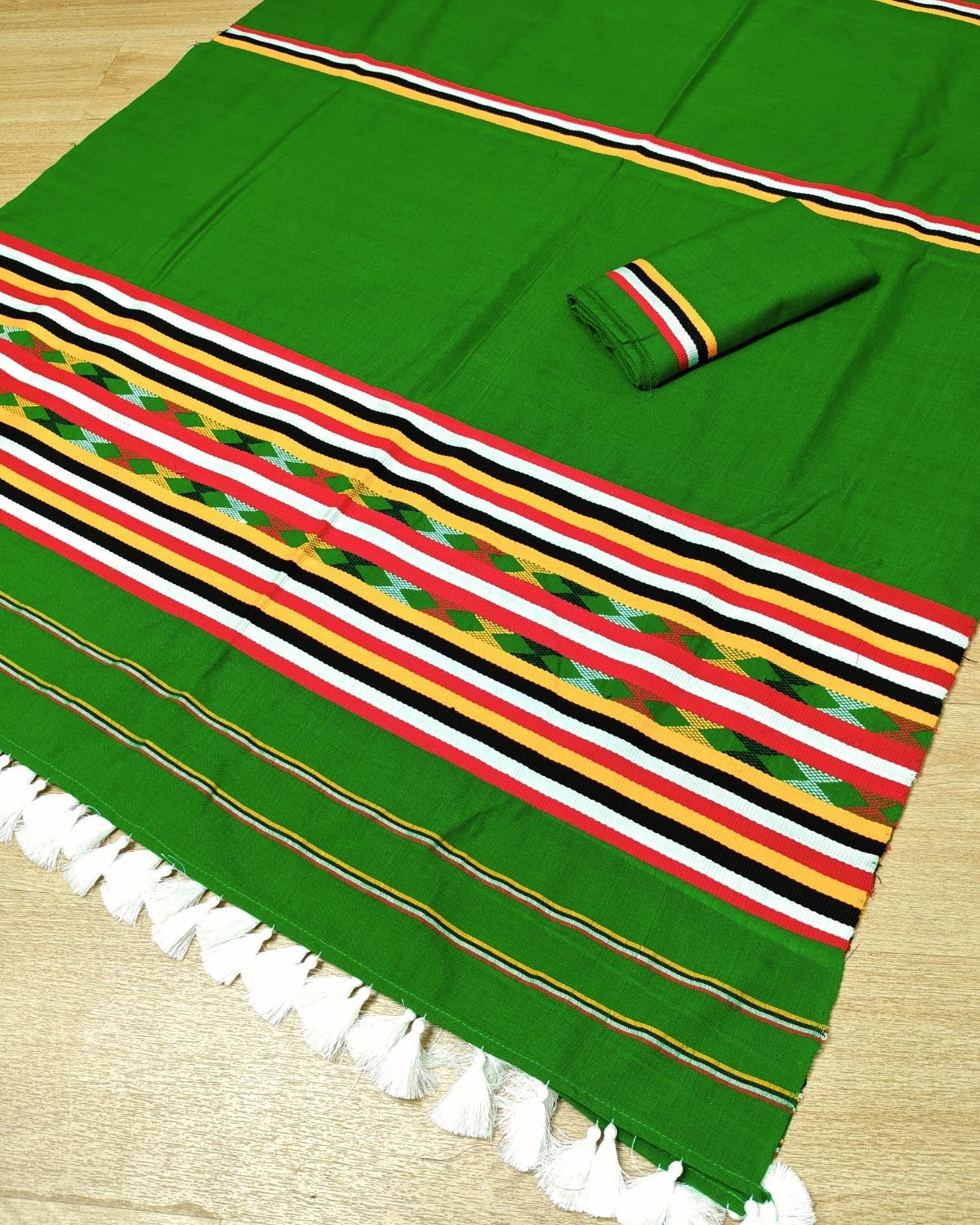 Ribi design Mising mekhela sador - Green