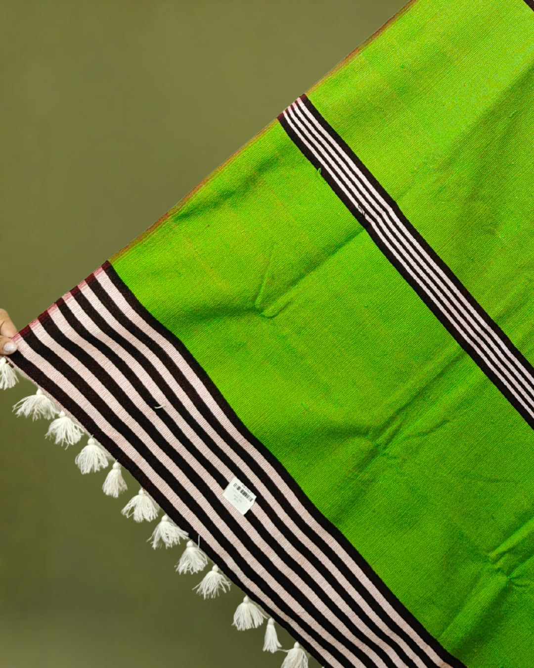 Mising Ribi design woolen Stole - Green