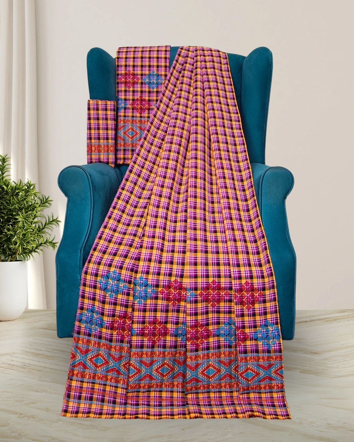 Pajok design Mising mekhela sador