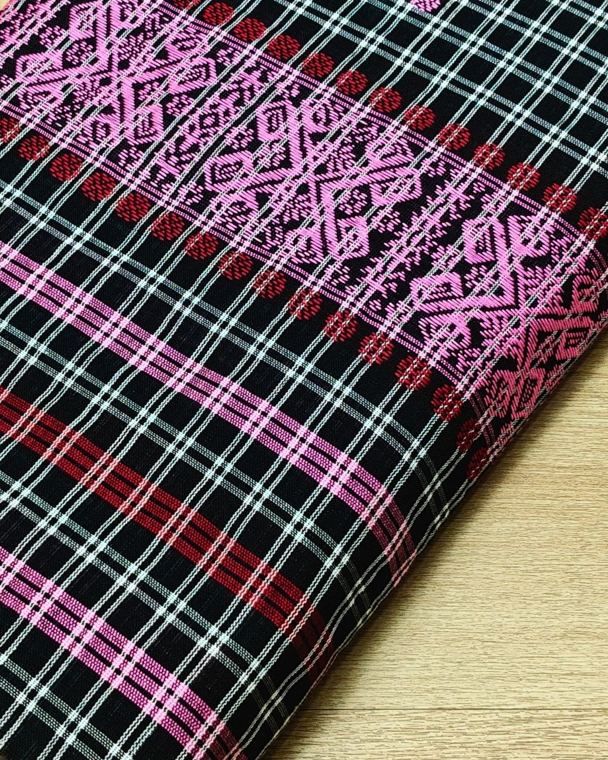 Pajok design Mising mekhela sador - Black