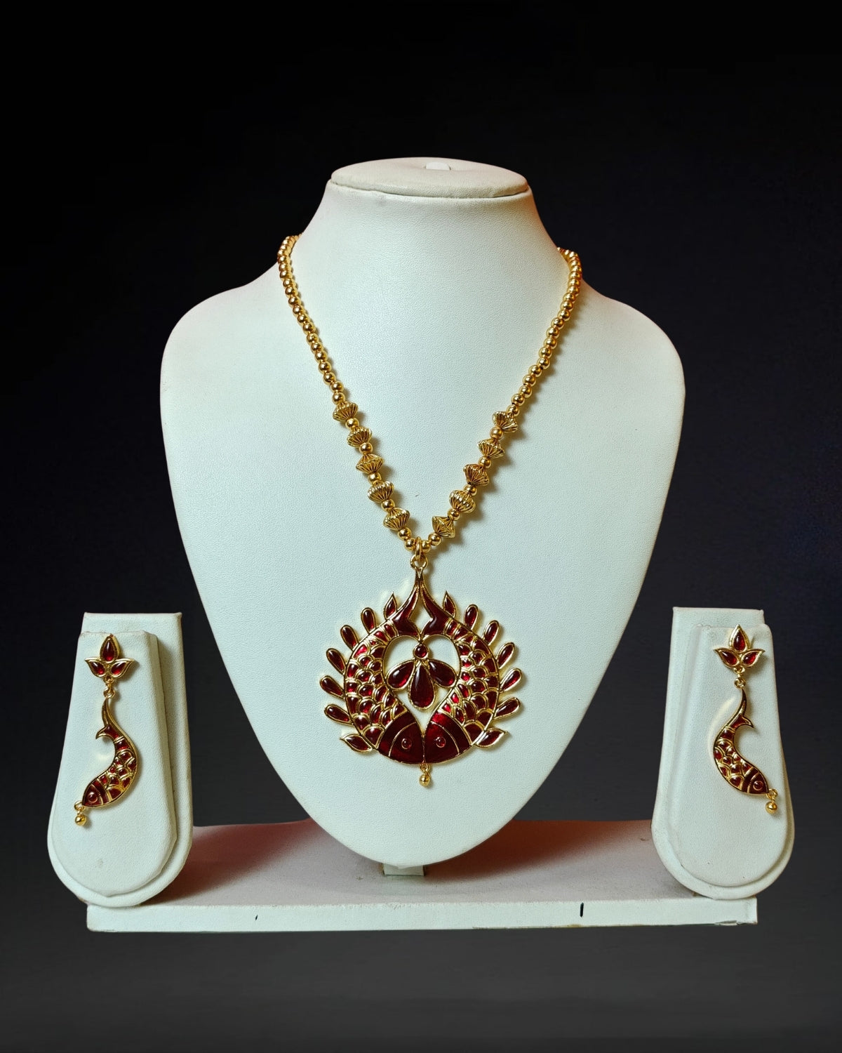 Fish design jewellery set