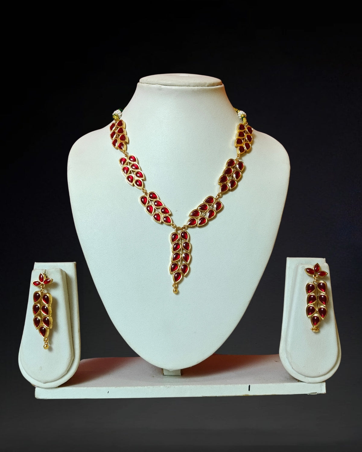 Red paat jewellery set