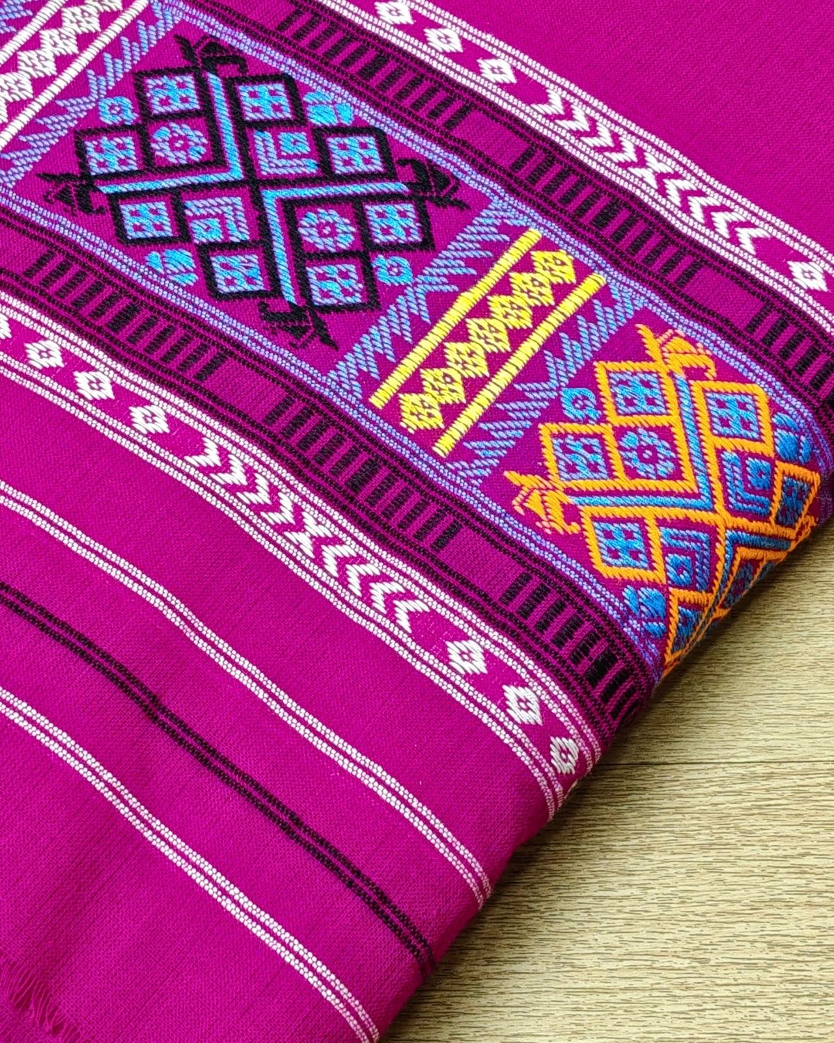 Gero design Mising mekhela sador - Pink