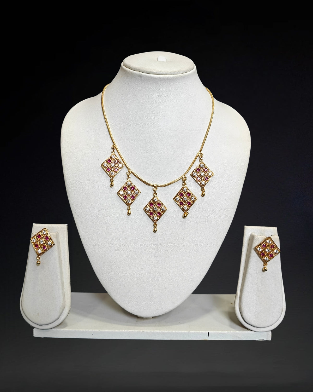 Barfi design jewellery set