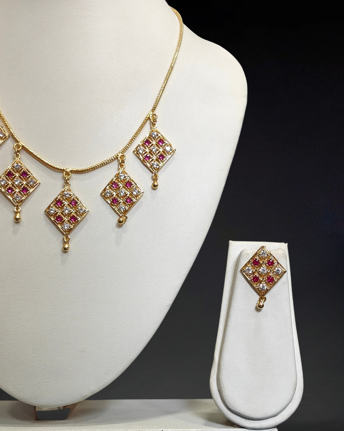 Barfi design jewellery set