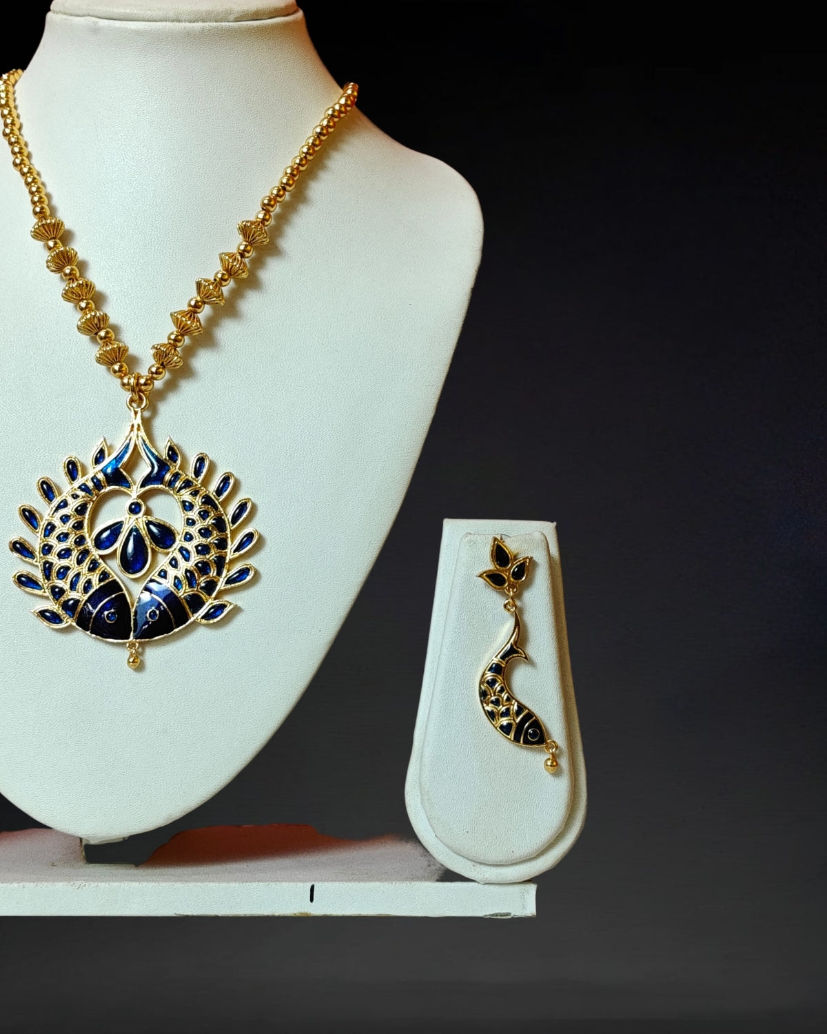 Fish design jewellery set