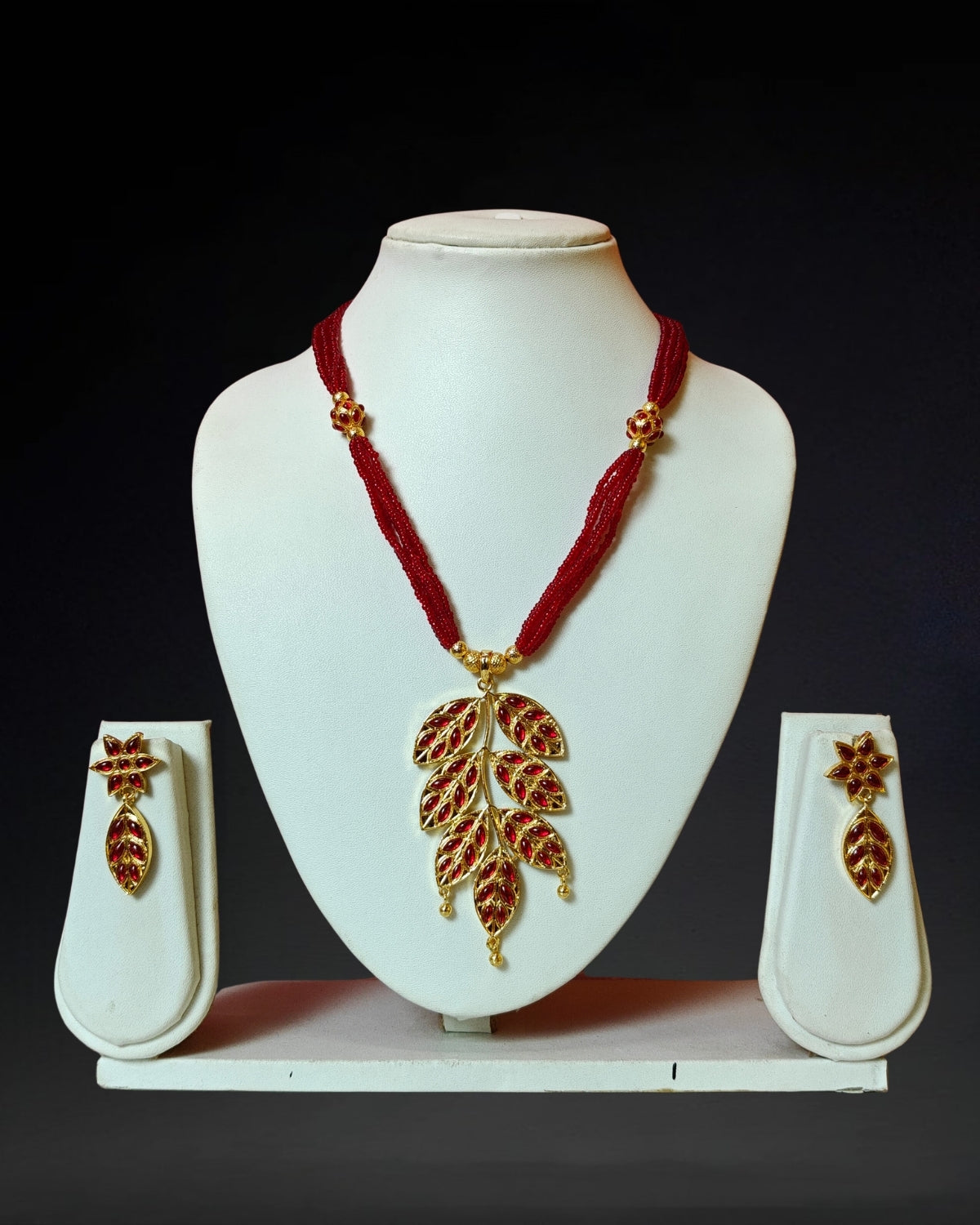 Paat design jewellery set