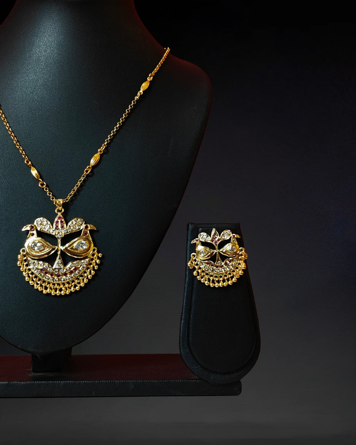 Stone Lokapar jewellery set
