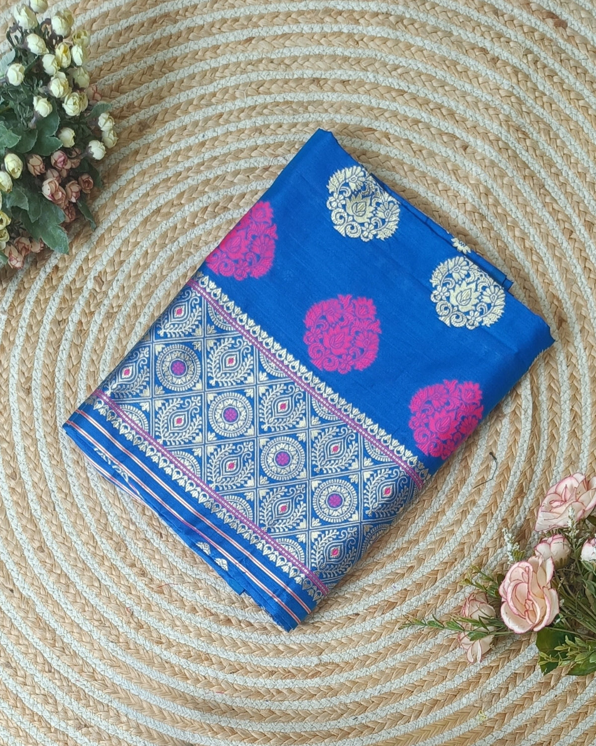 Mix paat mekhela sador